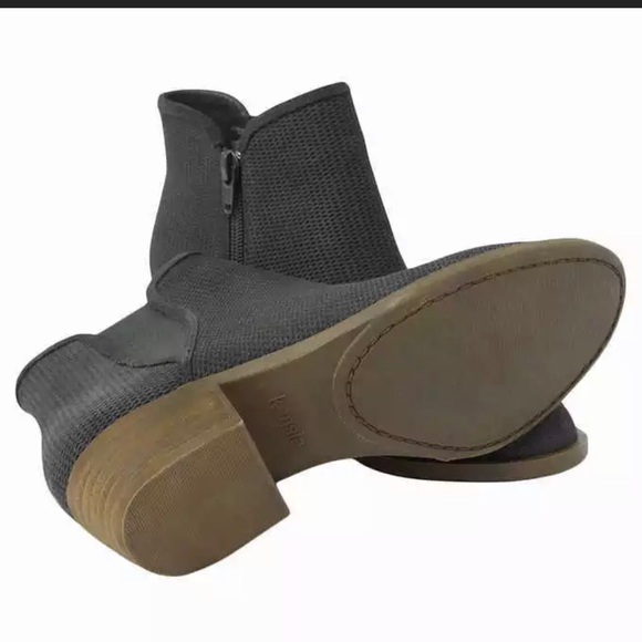 Kensie Gerona Perforated Dark Grey Suede Bootie - Picture 6 of 9